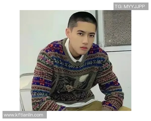 剪寸头的足球明星们如何用独特发型展现个性与风格 剪寸头的足球明星们如何用独特发型展现个性与风格