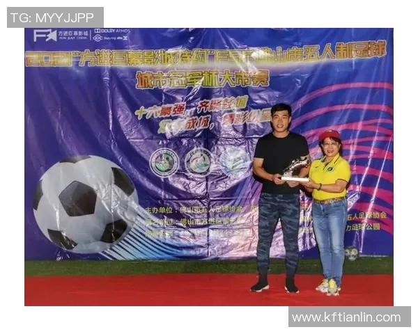 探寻覃巴足球明星的背后故事与成就揭秘